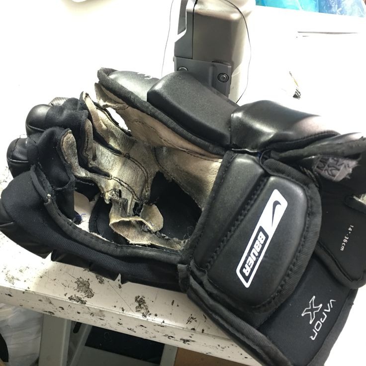 Reduce Hockey Glove Palm Wear and Tear
