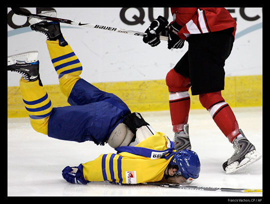 hockey faceplant